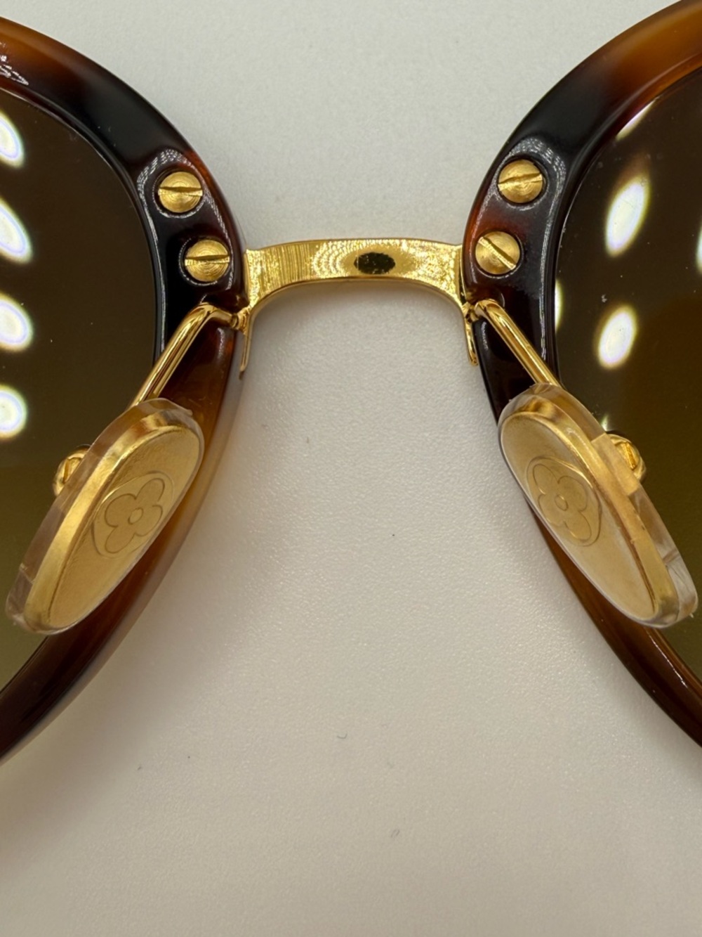 Louis Vuitton My LV Chain Two Round Sunglasses - Picture 13 of 17